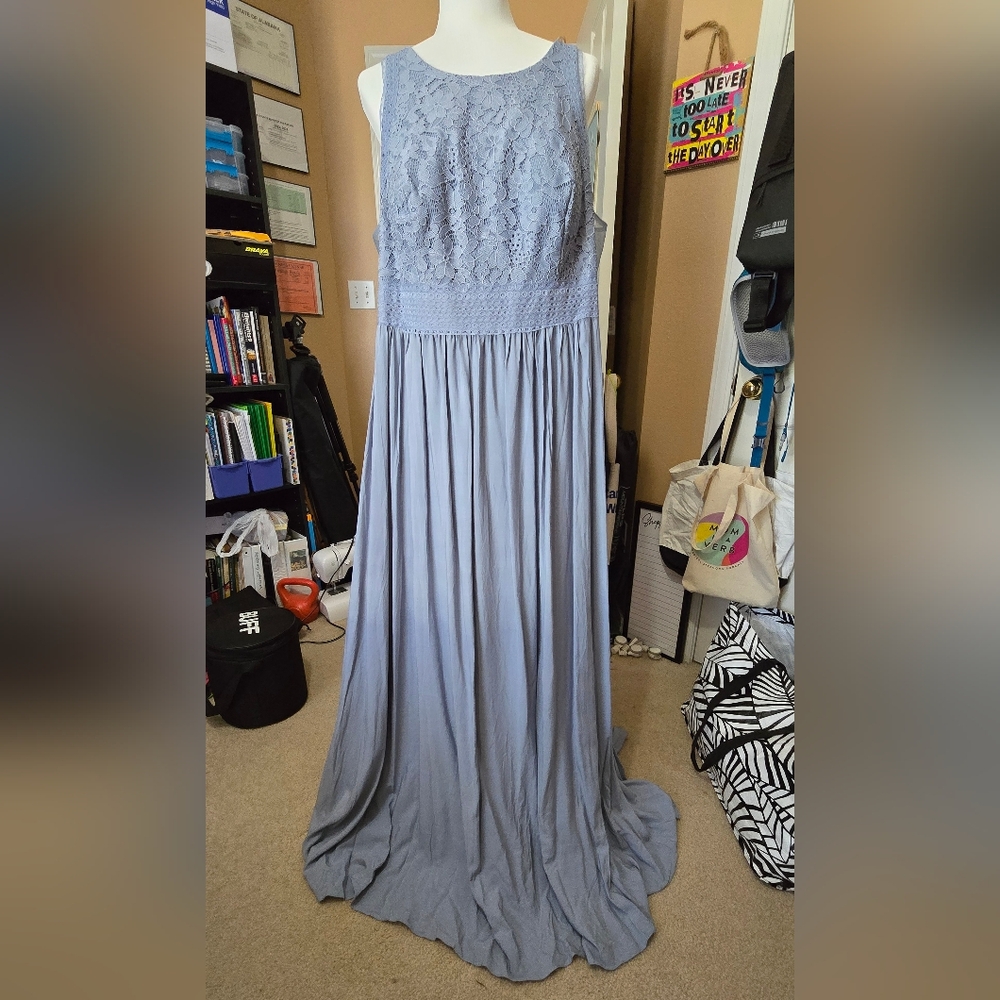 NWT Azazie Amber bridesmaid dress size A20